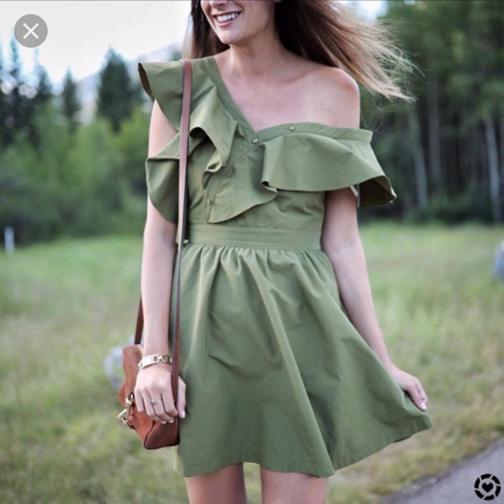 J.O.A Ruffle Off Shoulder Dress